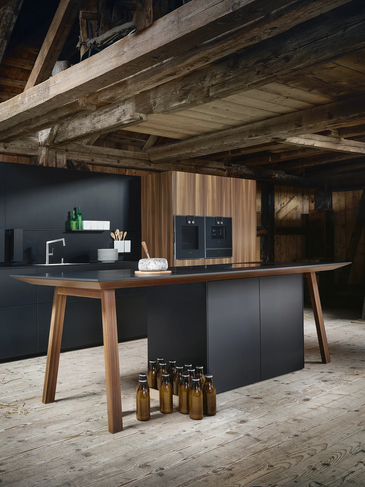 Kochtisch mit Panelgarten