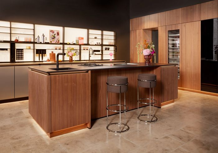 Kitchen island with lighting
