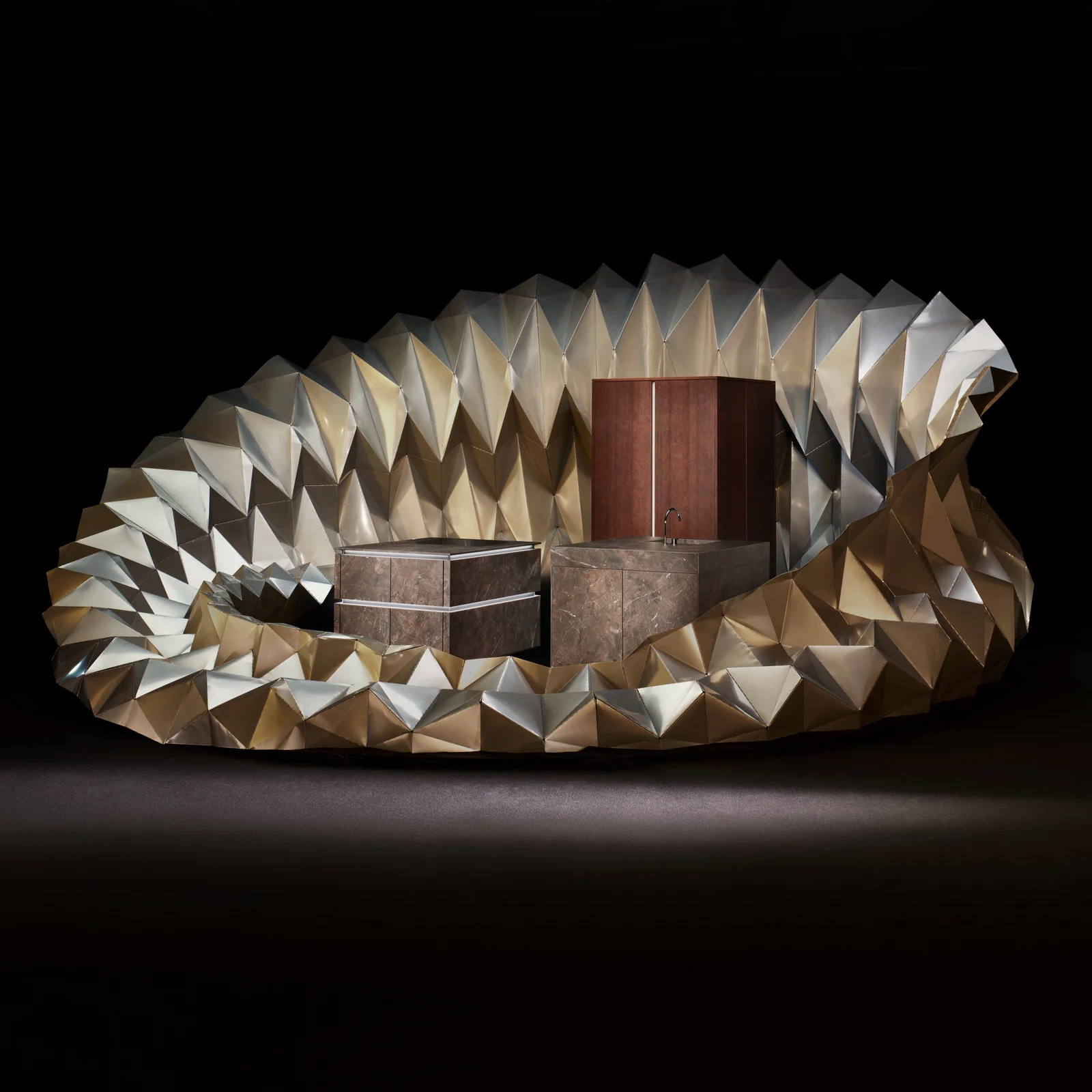 UN:FOLD Aluminium Installation