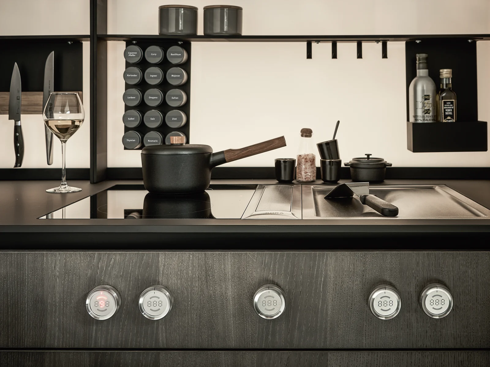 storage for herbs and cookware