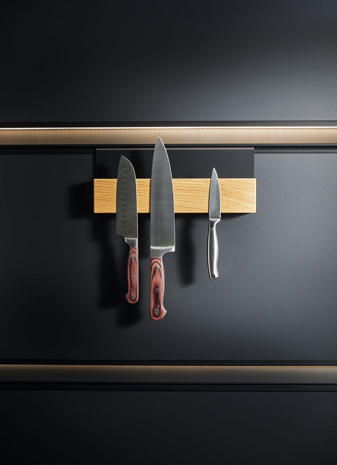 magnetic knife block