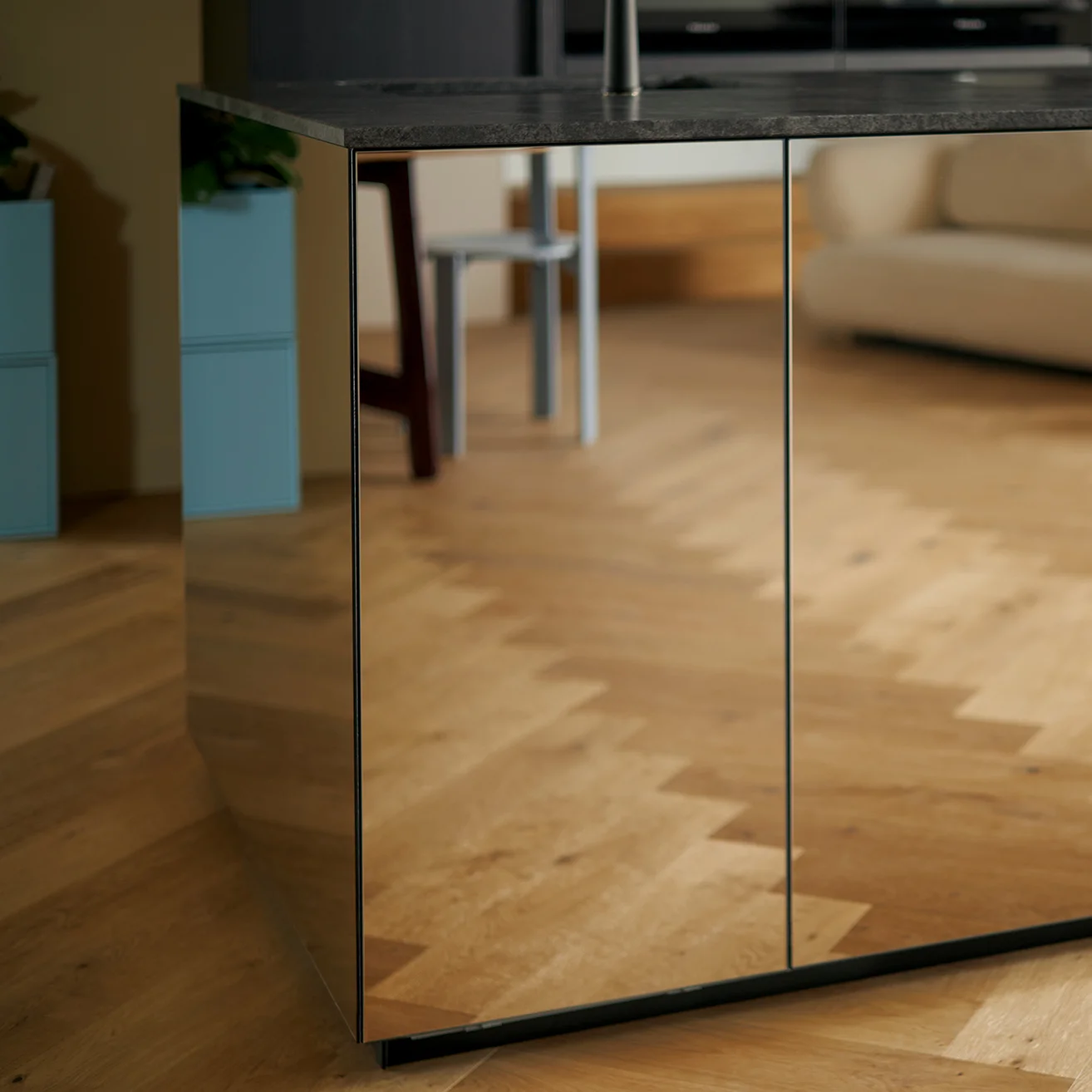 Spiegelglasfront
