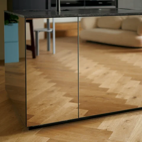 Spiegelglasfront
